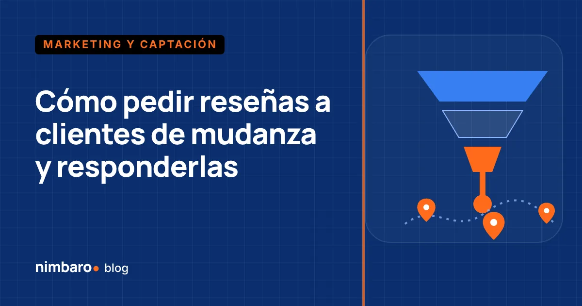 Jefe de cuadrilla de mudanza mostrando al cliente el enlace para dejar una reseña al terminar el servicio